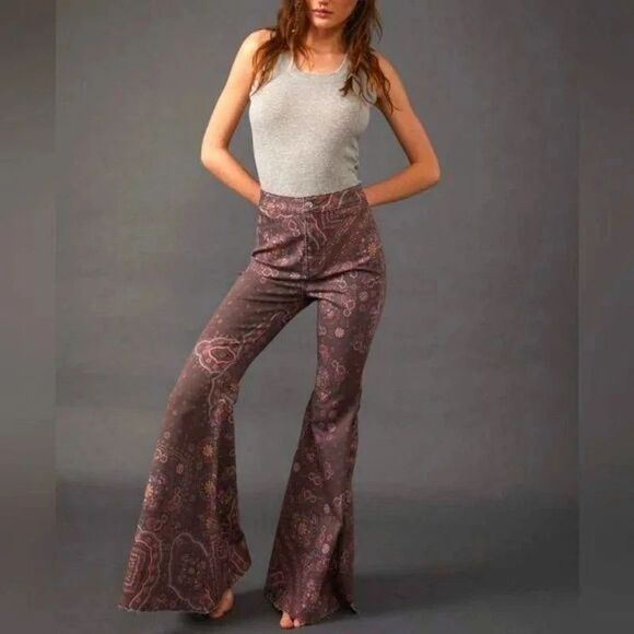 Free People We The Free Just Float On Printed Flare Jeans sz 31 Chocolate Combo - Picture 14 of 15